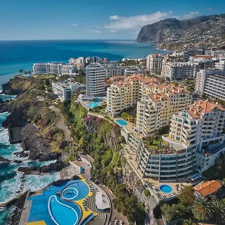 Piornais By Madeira * פונשל